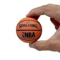 Spalding Spaldeen NBA replica (Diameter 6 cm)